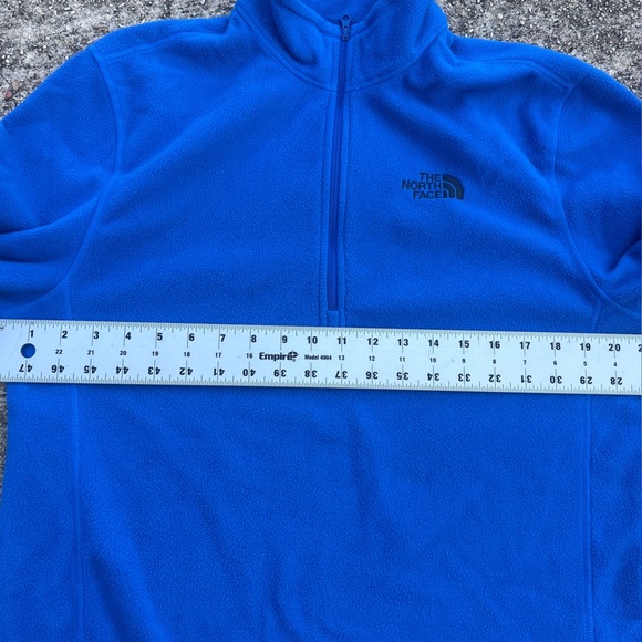 The North Face Men's Vibrant Blue Fleece Jacket - Picture 8 of 10